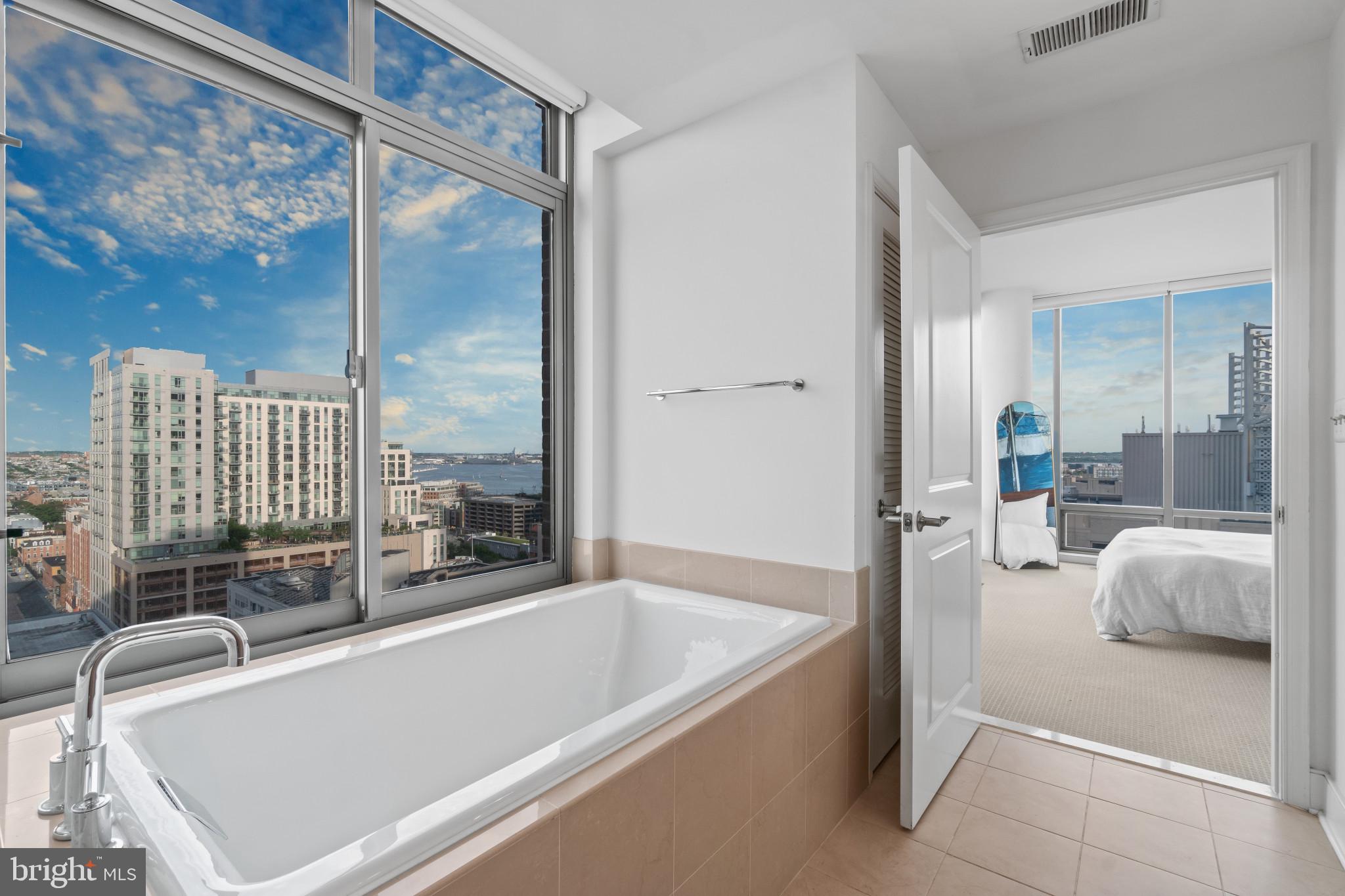 HARBOR EAST - Residential