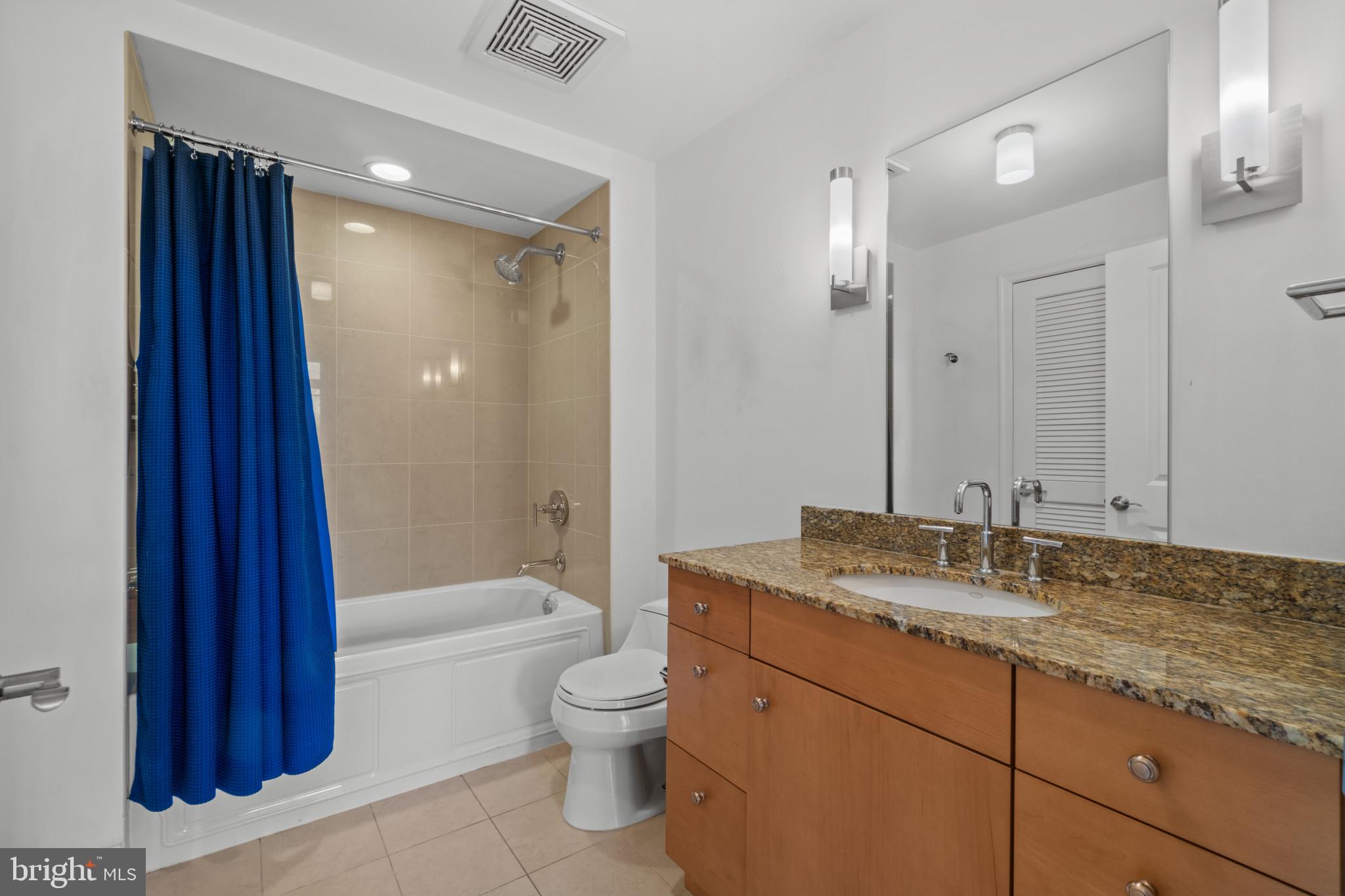 HARBOR EAST - Residential