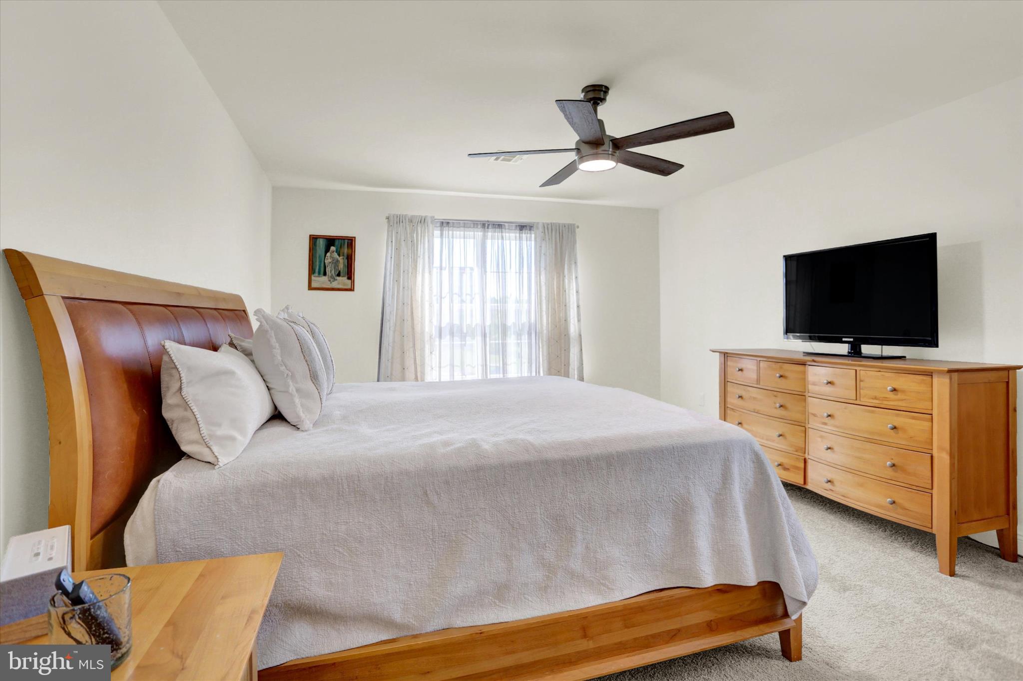 WINDY HEIGHTS, THE NEW - Residential