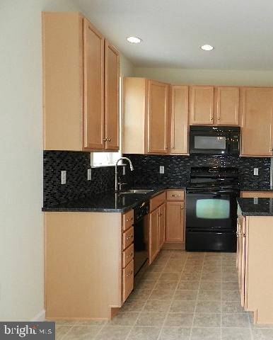 JACKSON HEIGHTS - Residential
