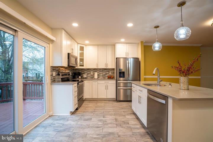 HOMELAND VILLAGE - Residential Lease