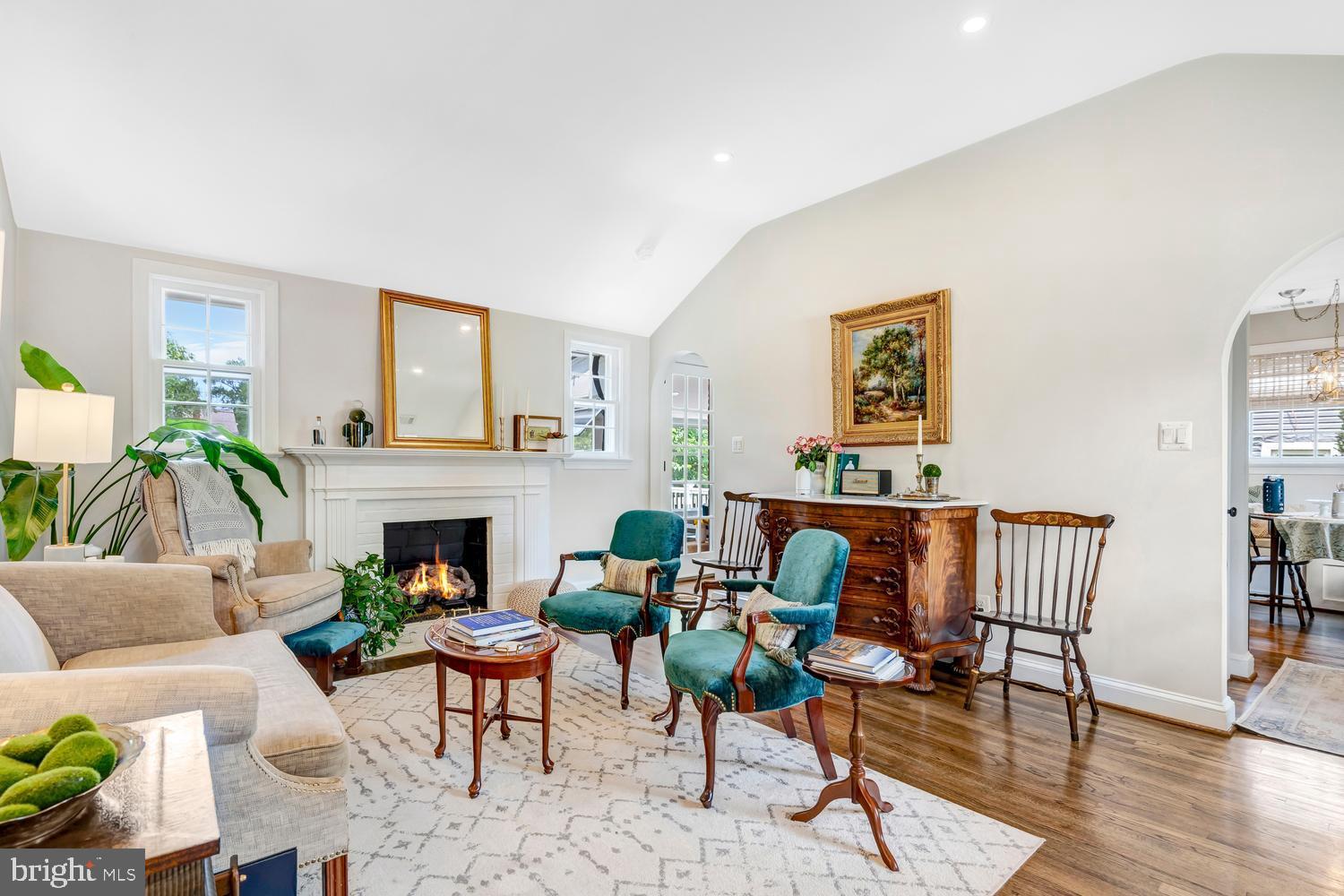 NEW ALEXANDRIA - Residential