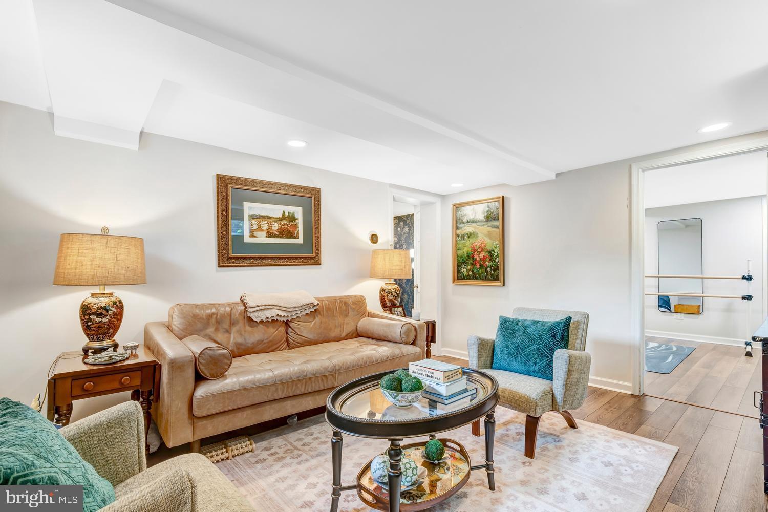 NEW ALEXANDRIA - Residential