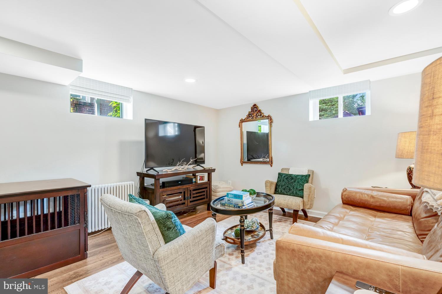 NEW ALEXANDRIA - Residential