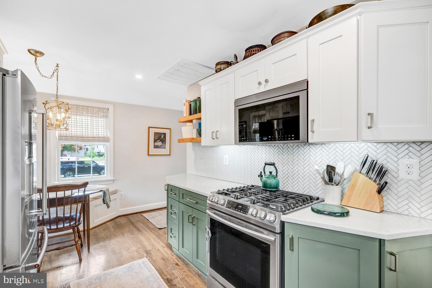 NEW ALEXANDRIA - Residential