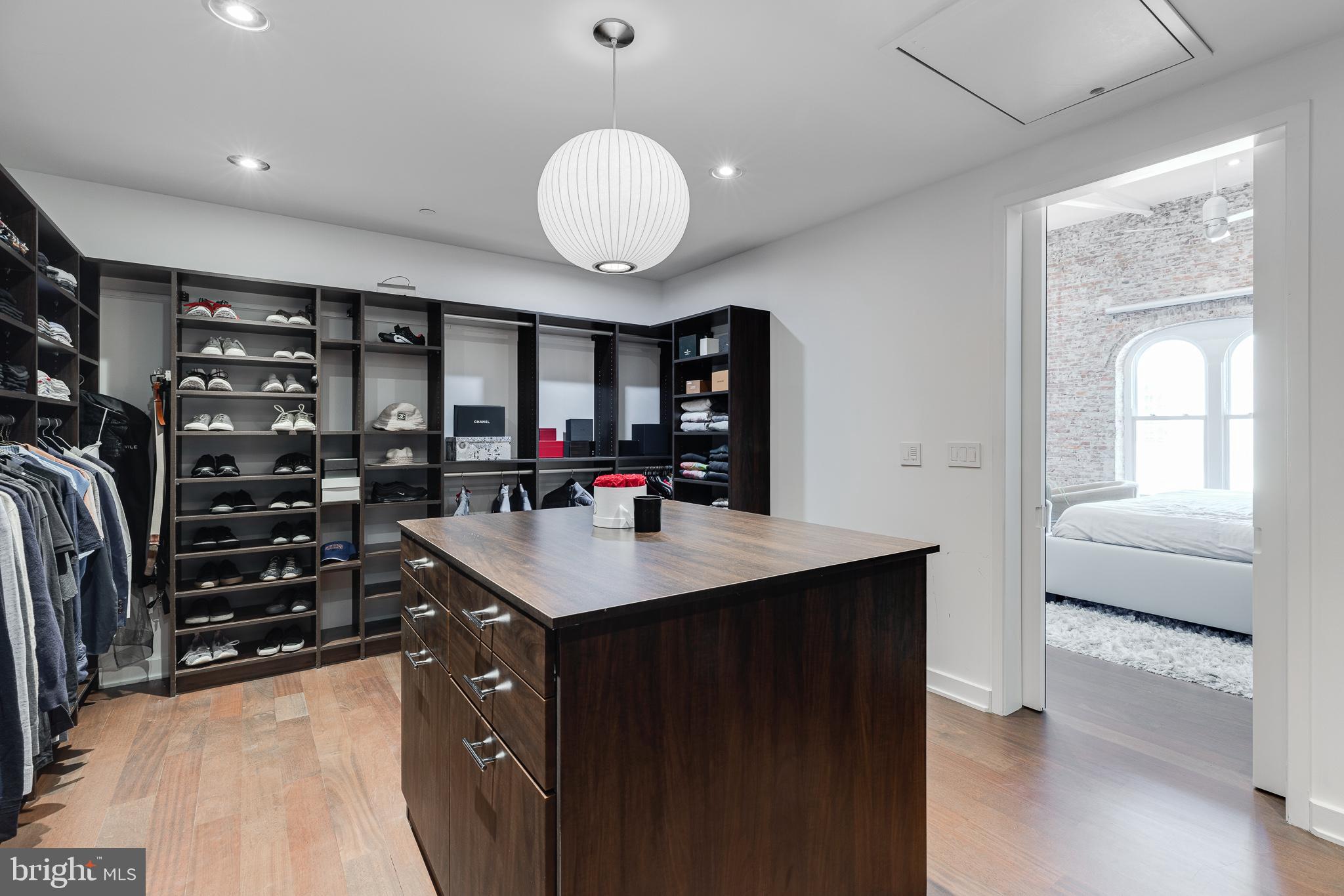 WASHINGTON SQ WEST - Residential