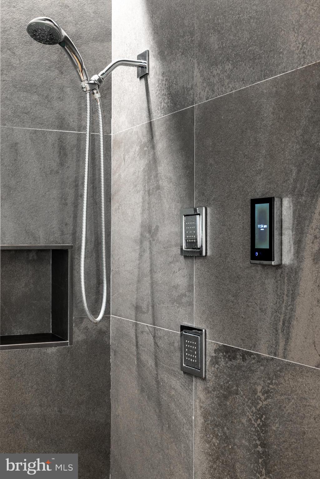 WASHINGTON SQ WEST - Residential