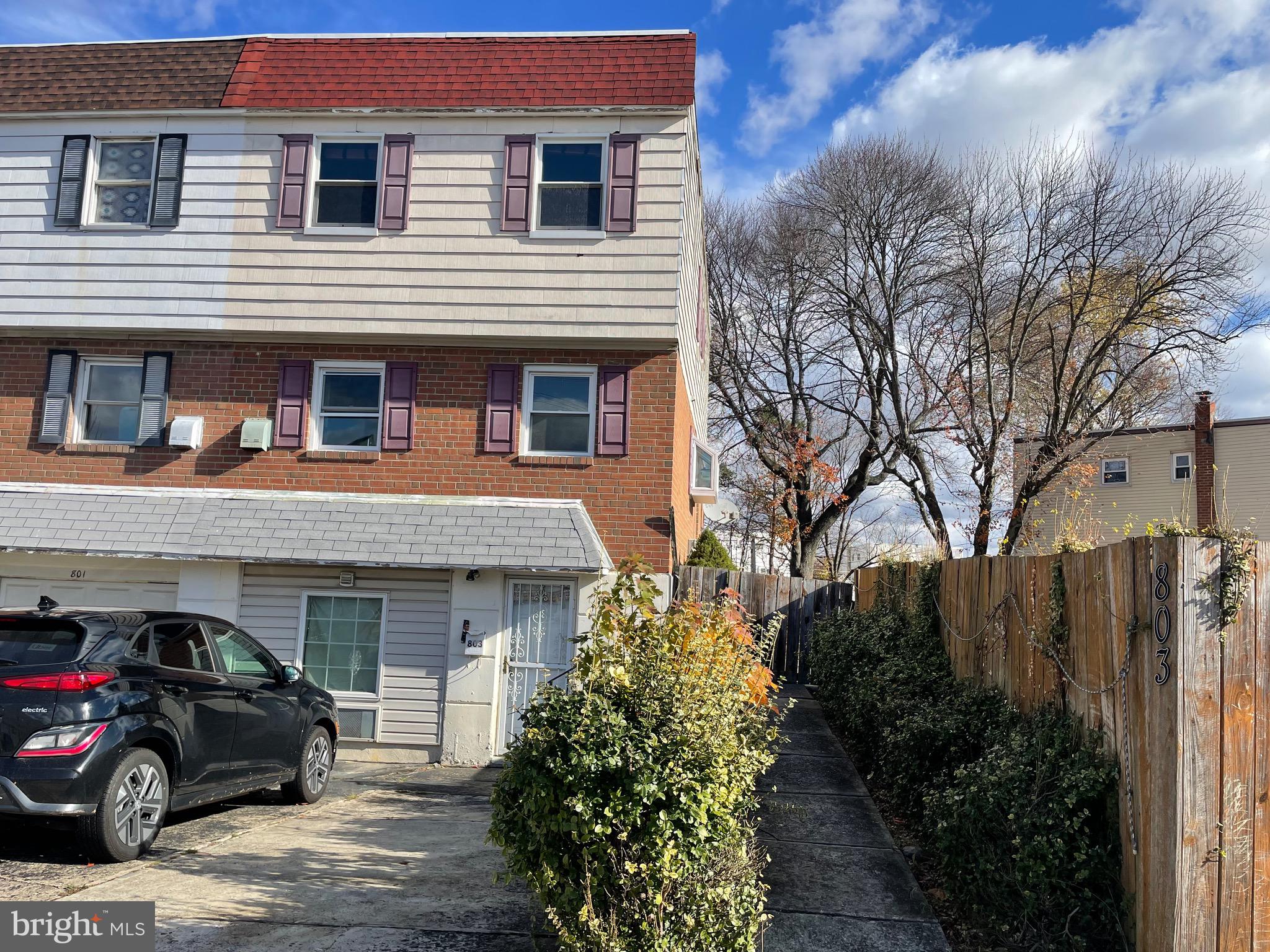 PHILADELPHIA (NORTHEAST) - Residential