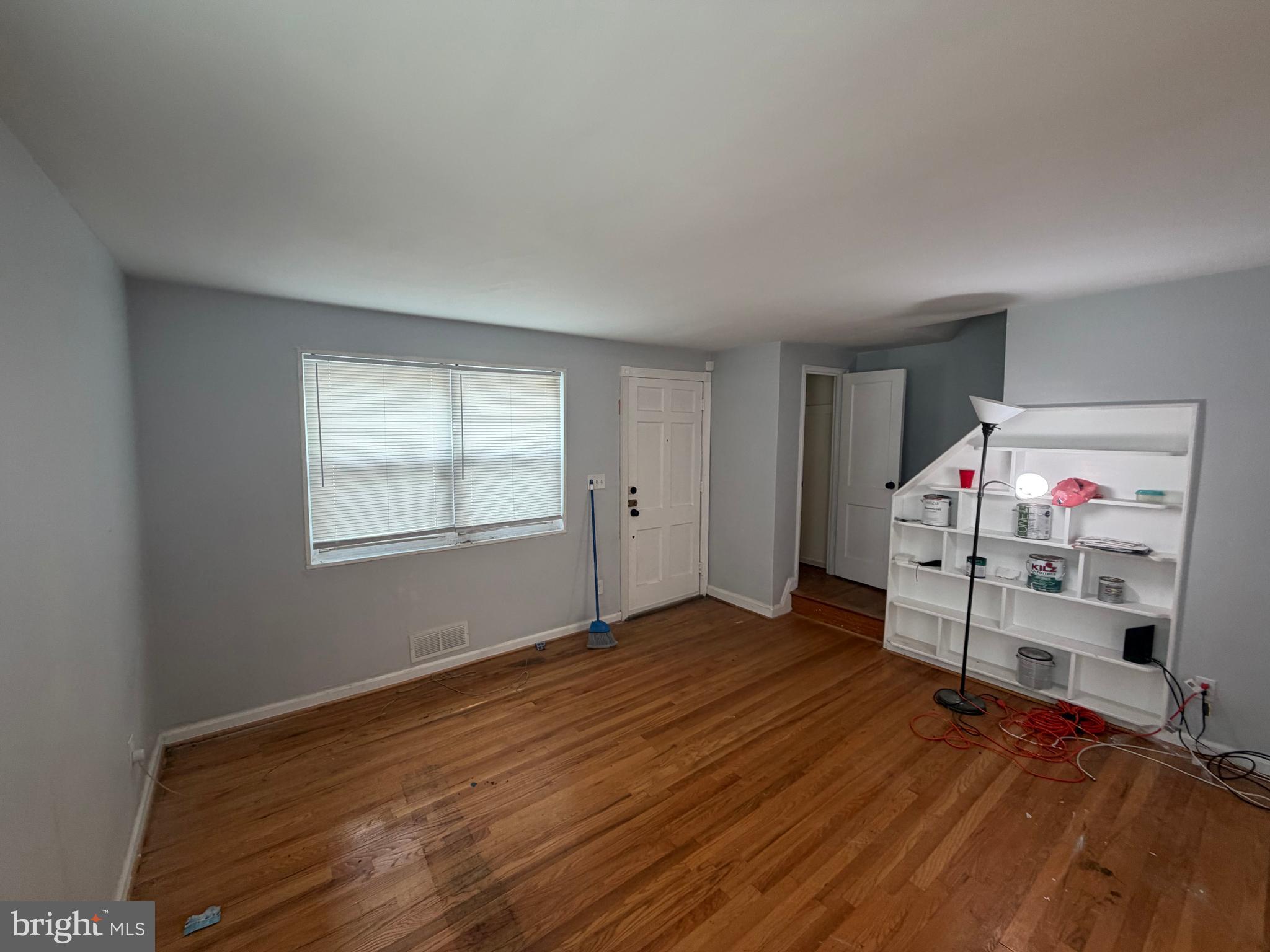 WEST HILLS - Residential