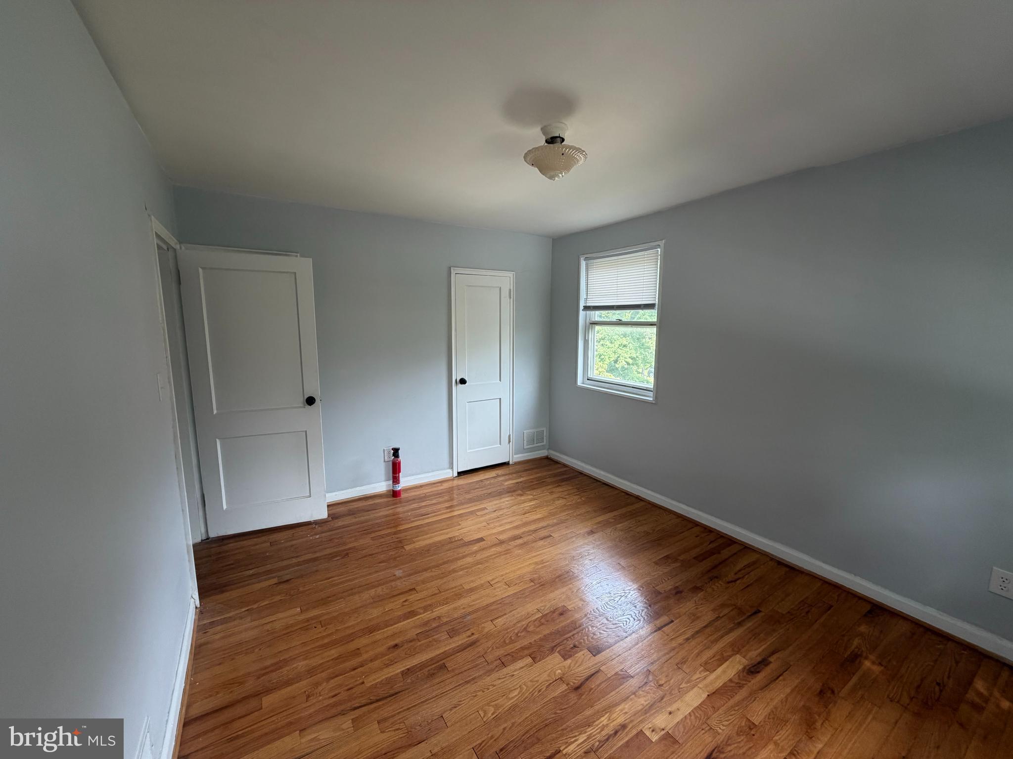 WEST HILLS - Residential