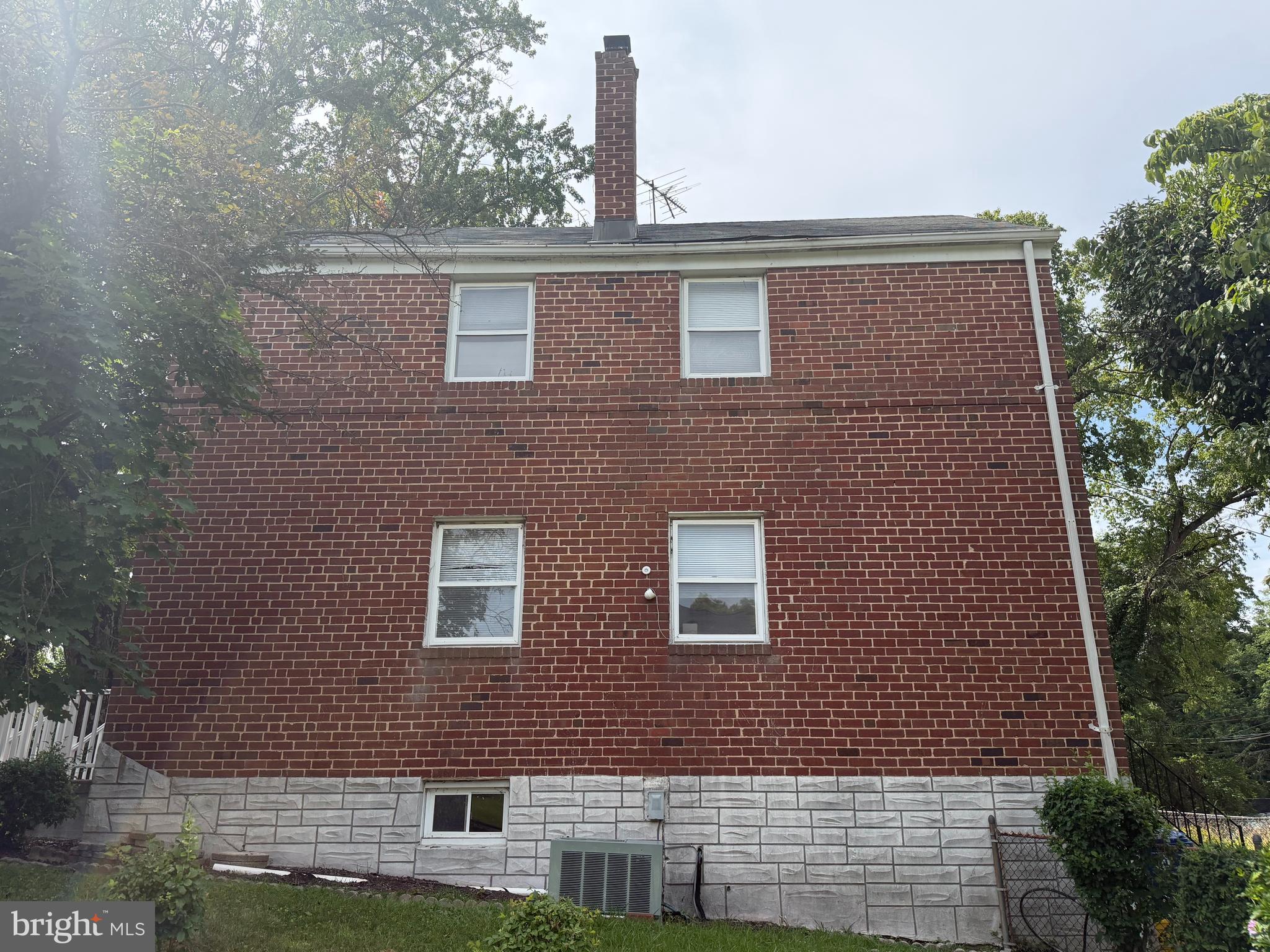 WEST HILLS - Residential