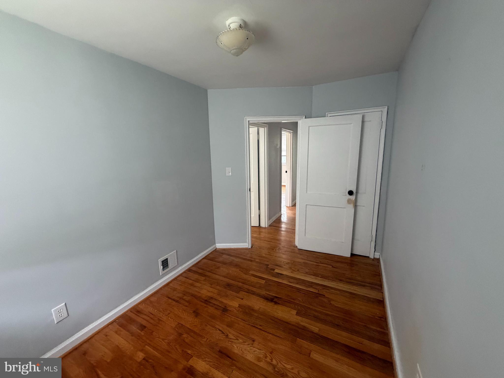 WEST HILLS - Residential