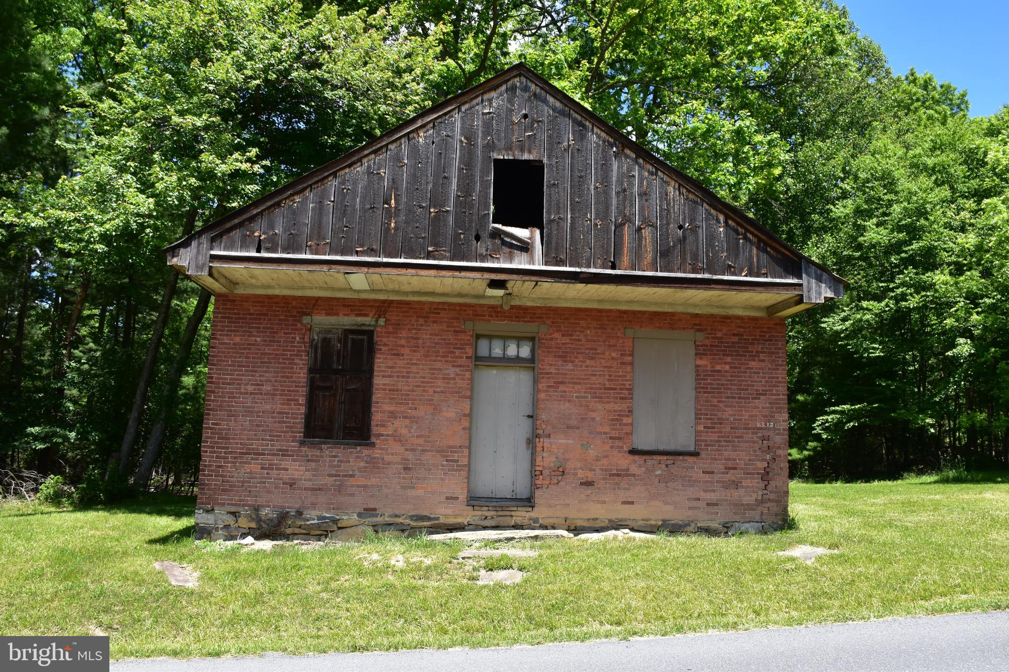 NONE, RURAL - Residential