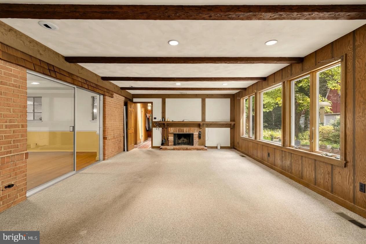 LOCUST RIDGE - Residential