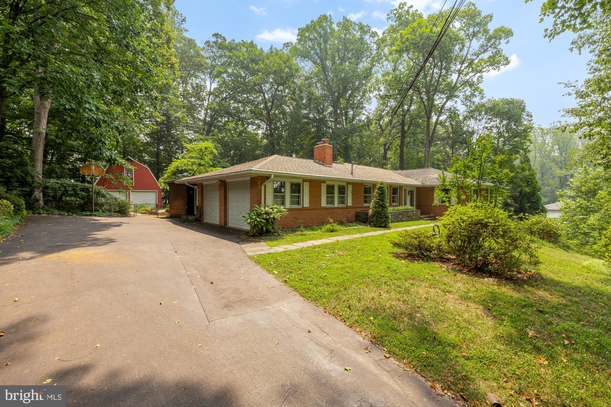 LOCUST RIDGE - Residential