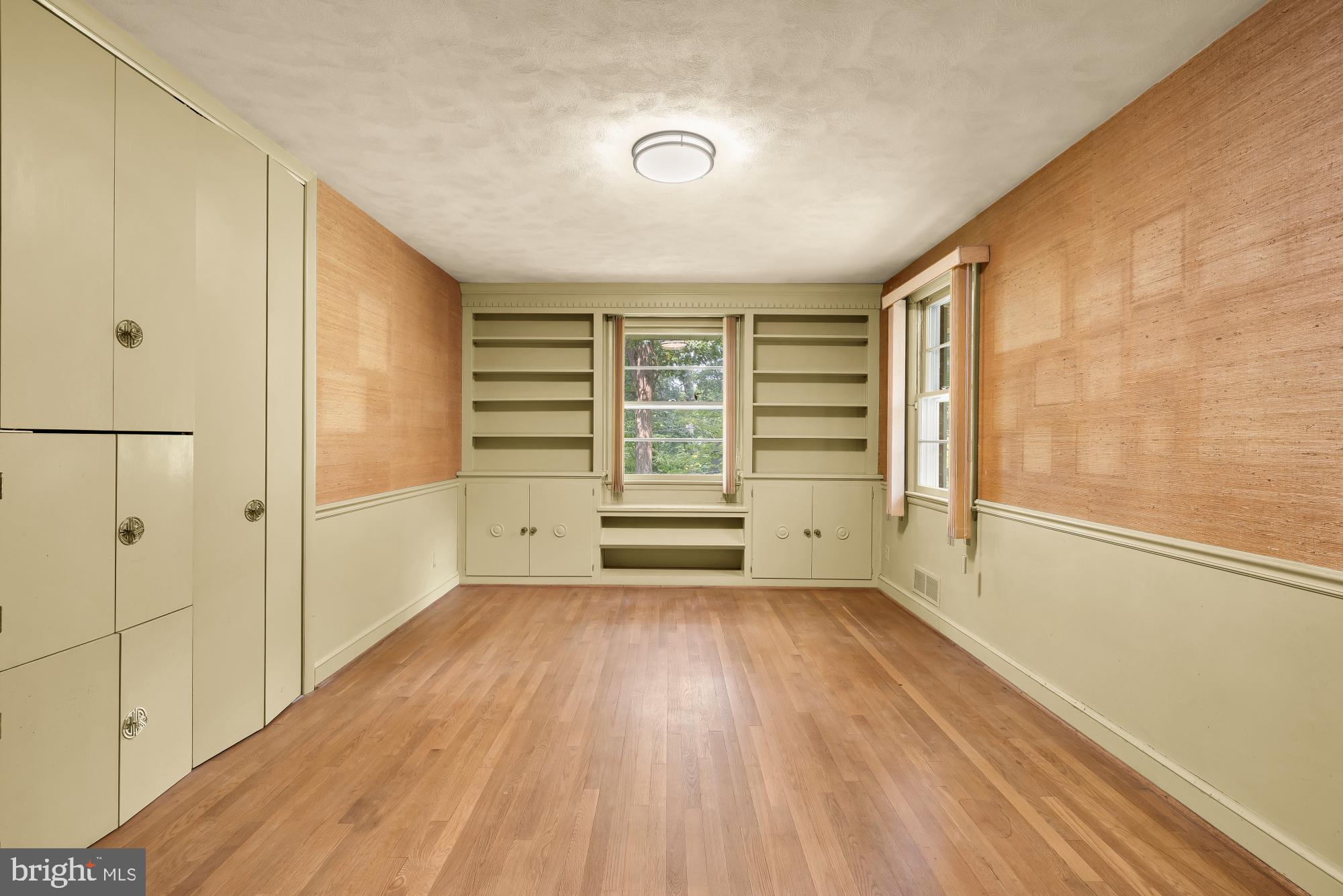 LOCUST RIDGE - Residential