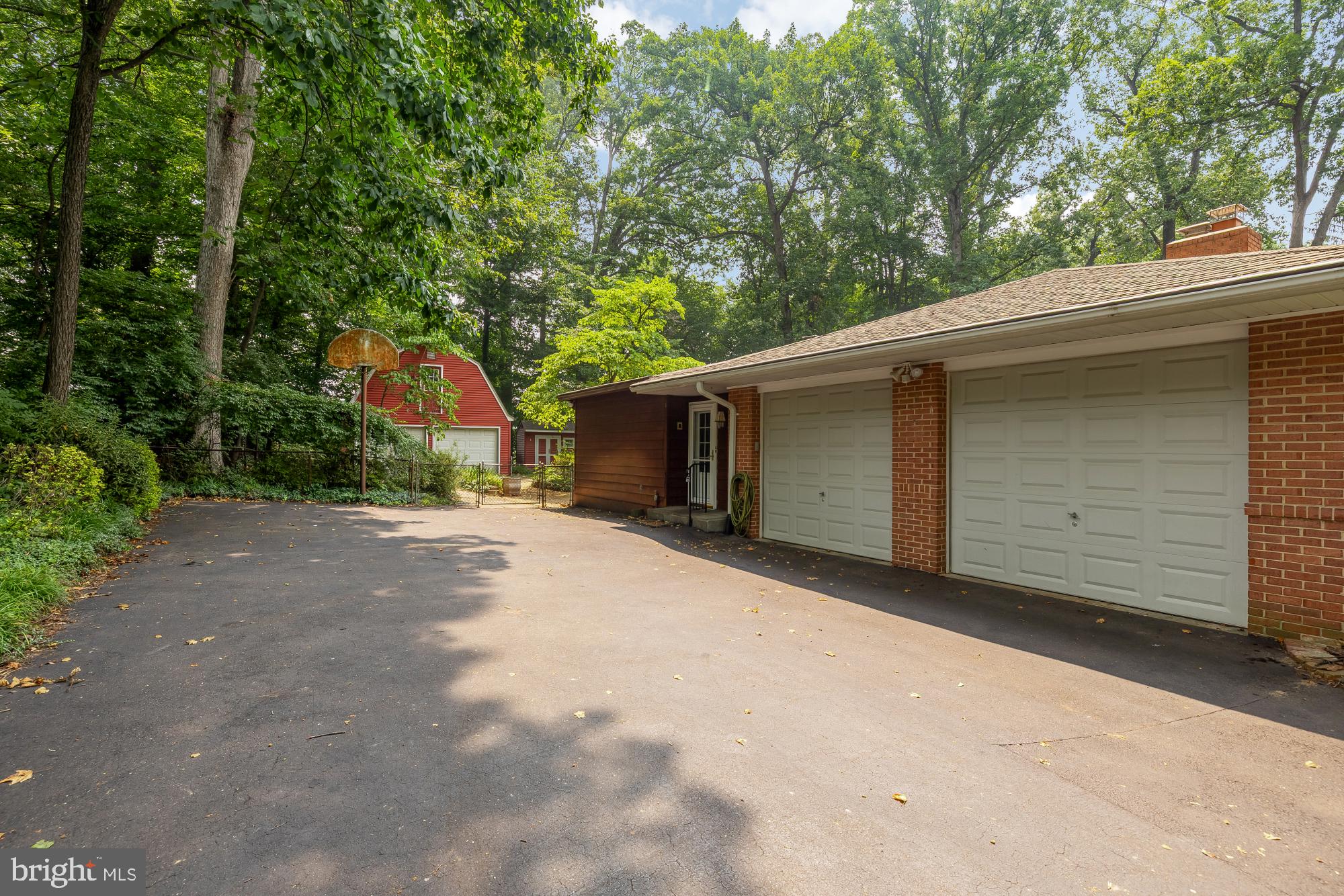 LOCUST RIDGE - Residential