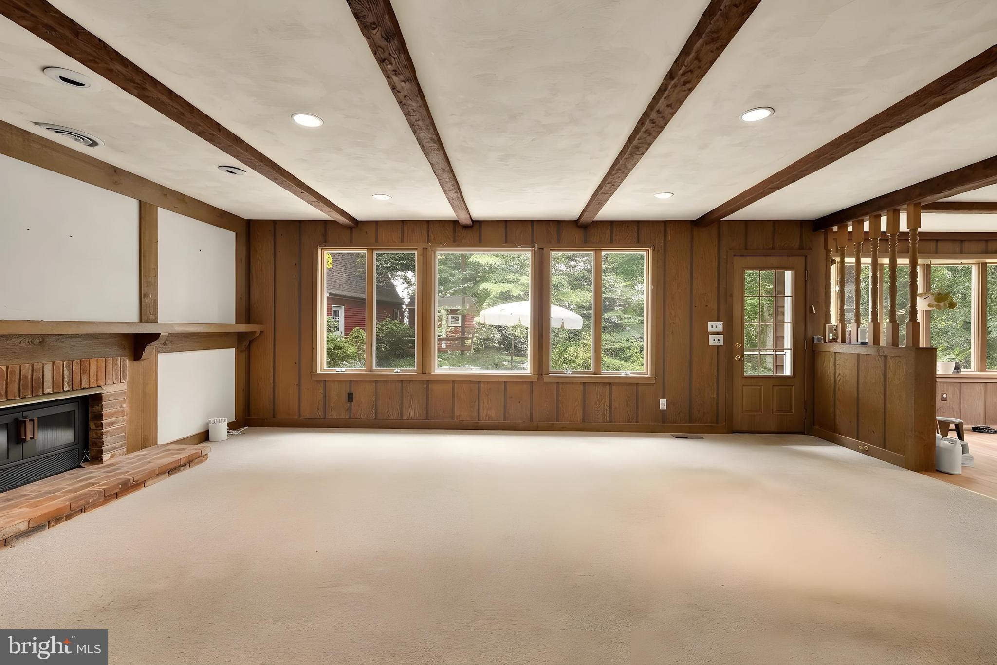 LOCUST RIDGE - Residential