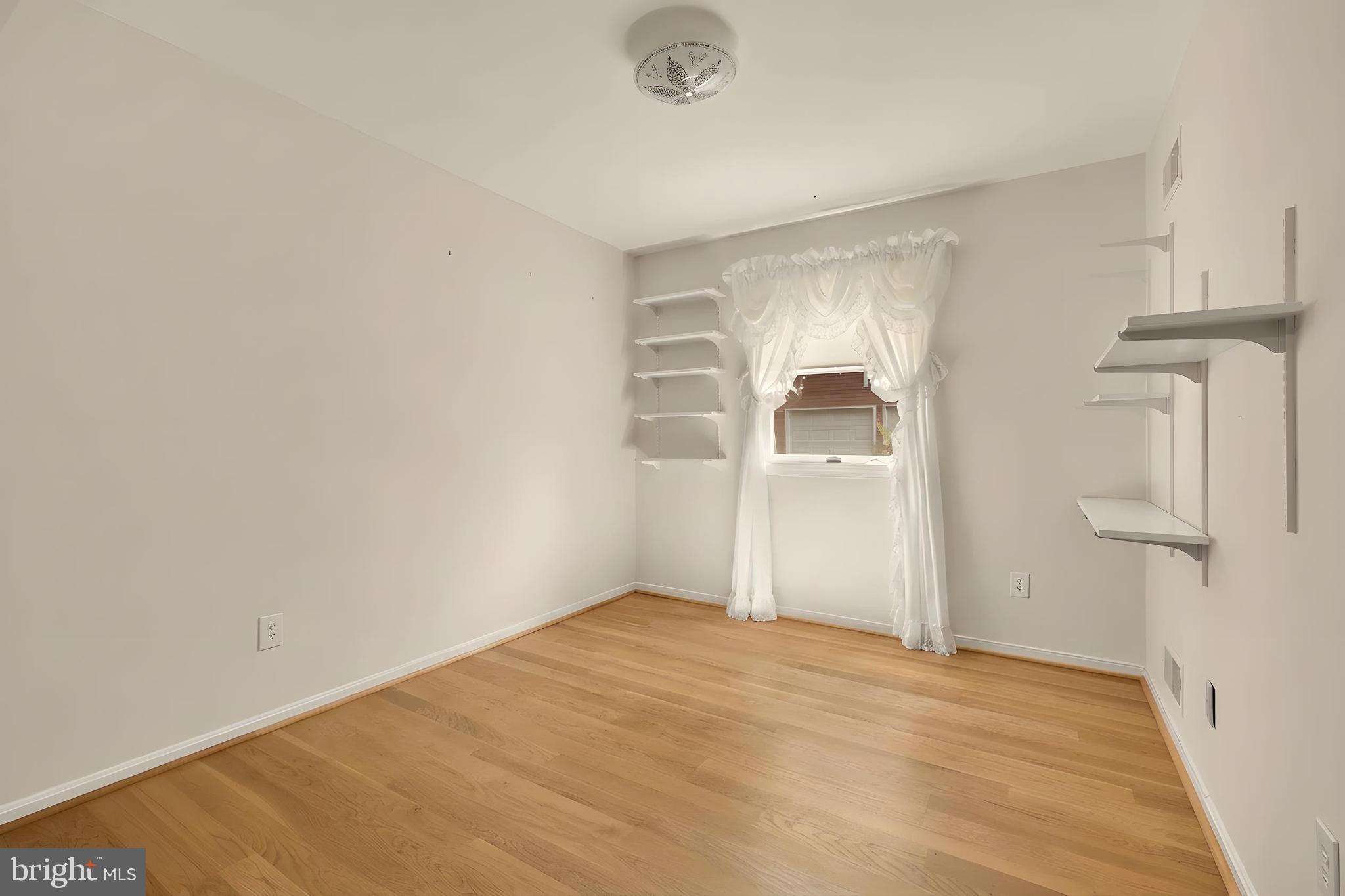 LOCUST RIDGE - Residential