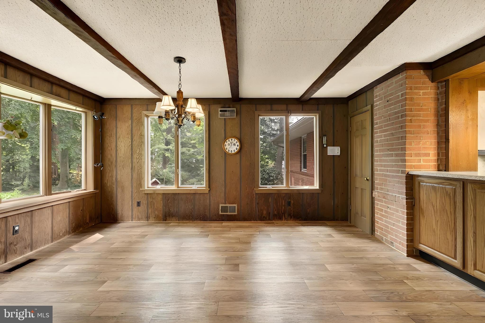 LOCUST RIDGE - Residential