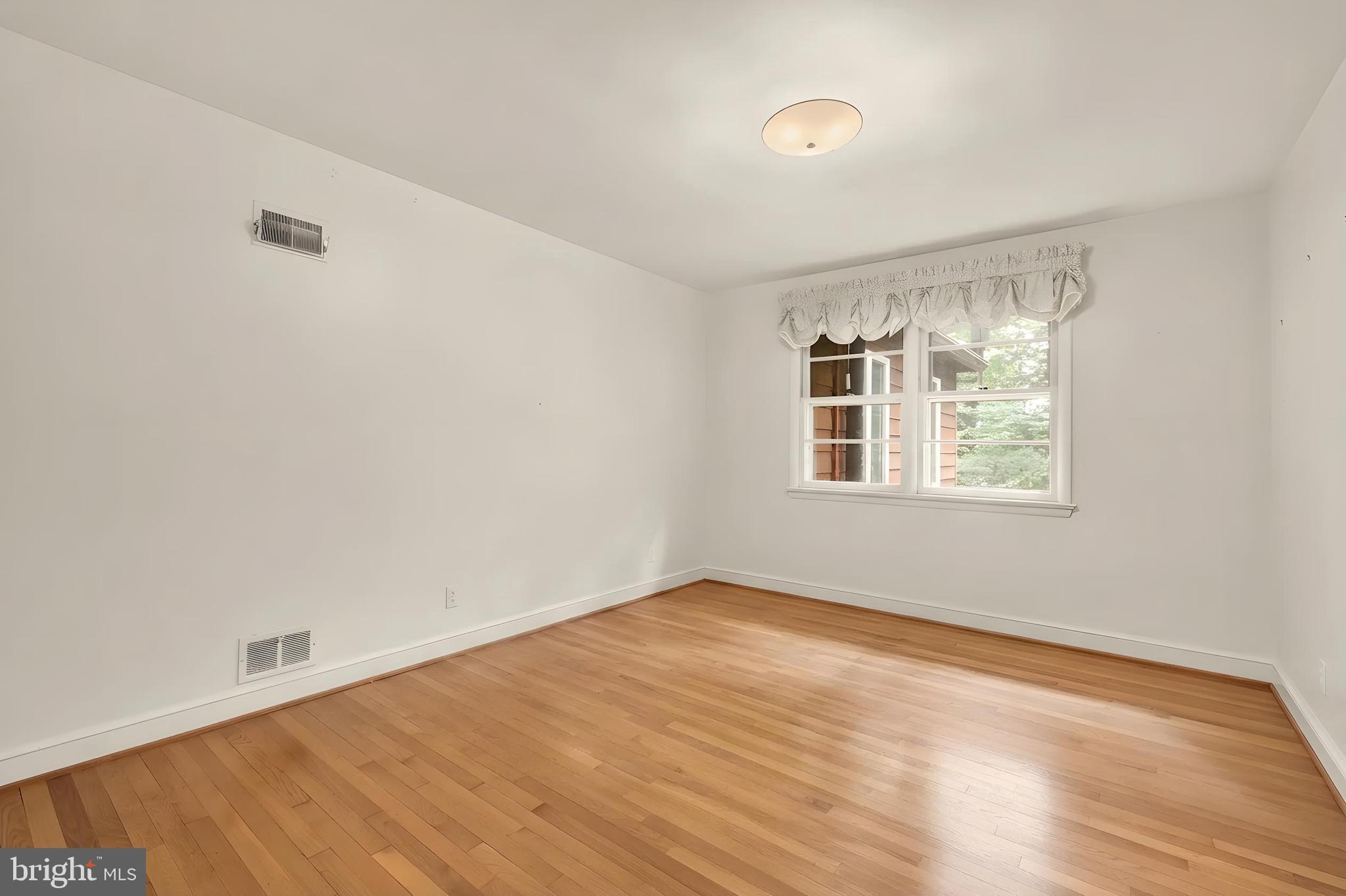 LOCUST RIDGE - Residential