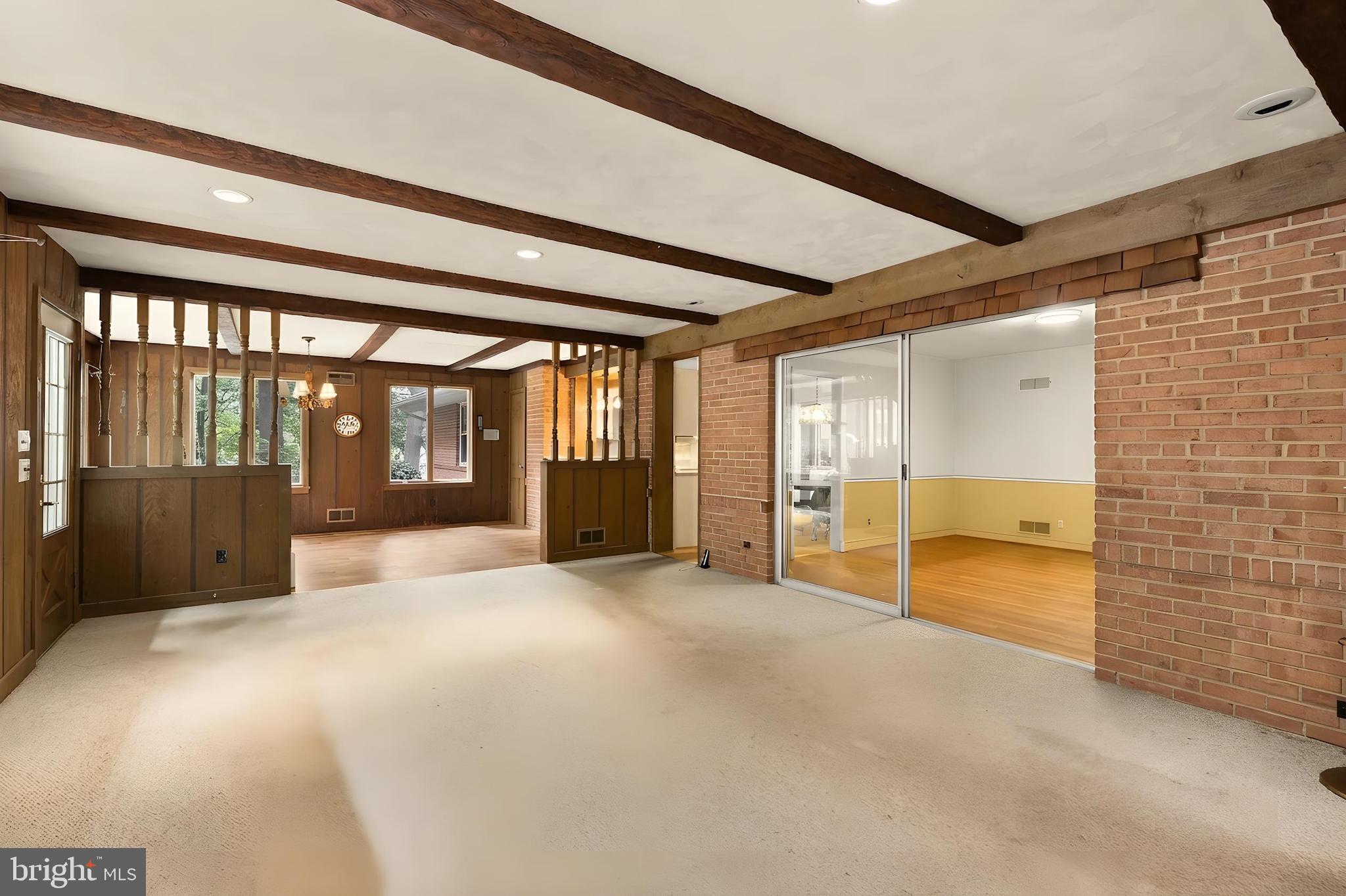 LOCUST RIDGE - Residential