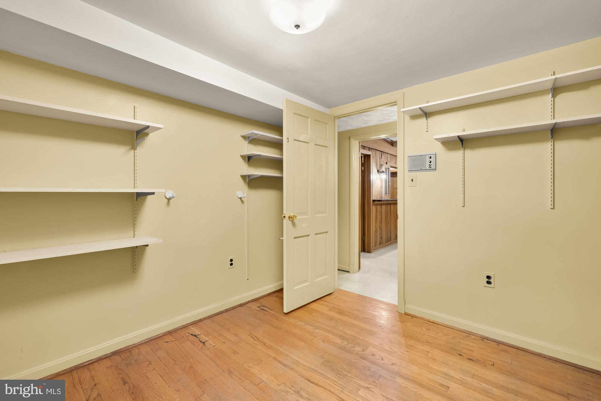 LOCUST RIDGE - Residential