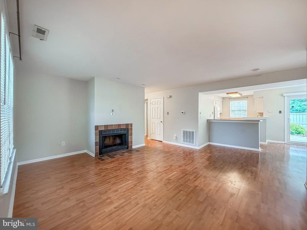 ROSE HOLLOW - Residential
