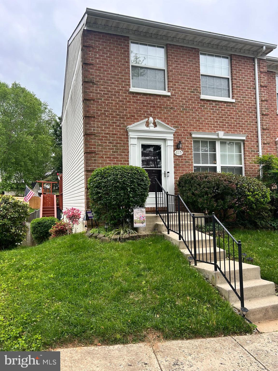 LISTED and SOLD Simultaneously