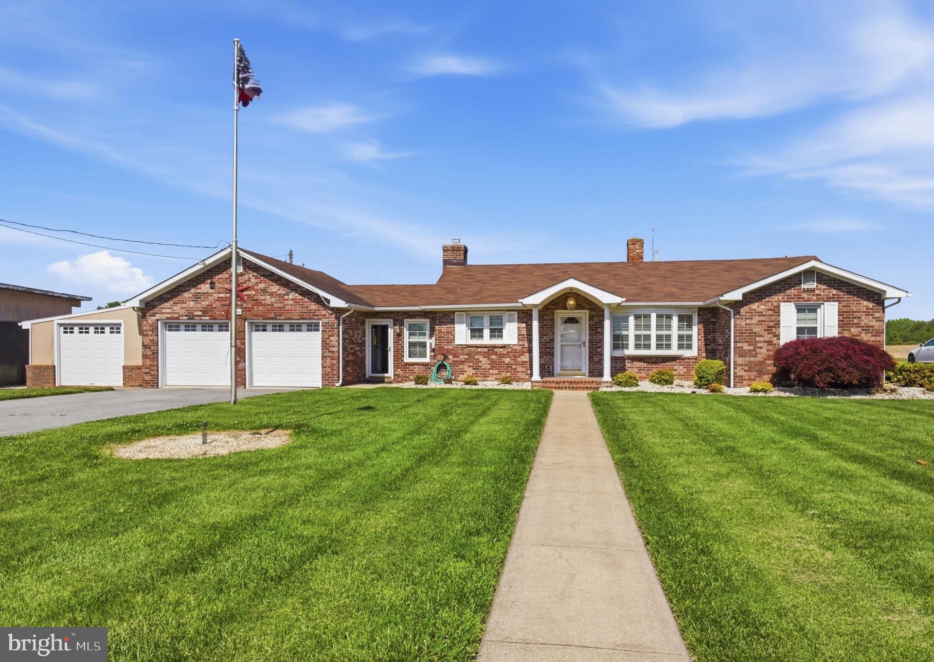 WORTON - Commercial Sale