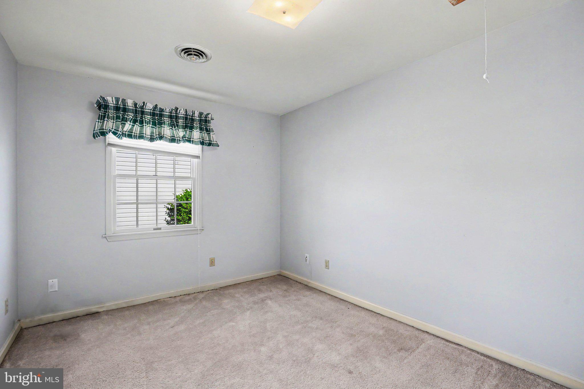 MILL CREEK ACRES - Residential
