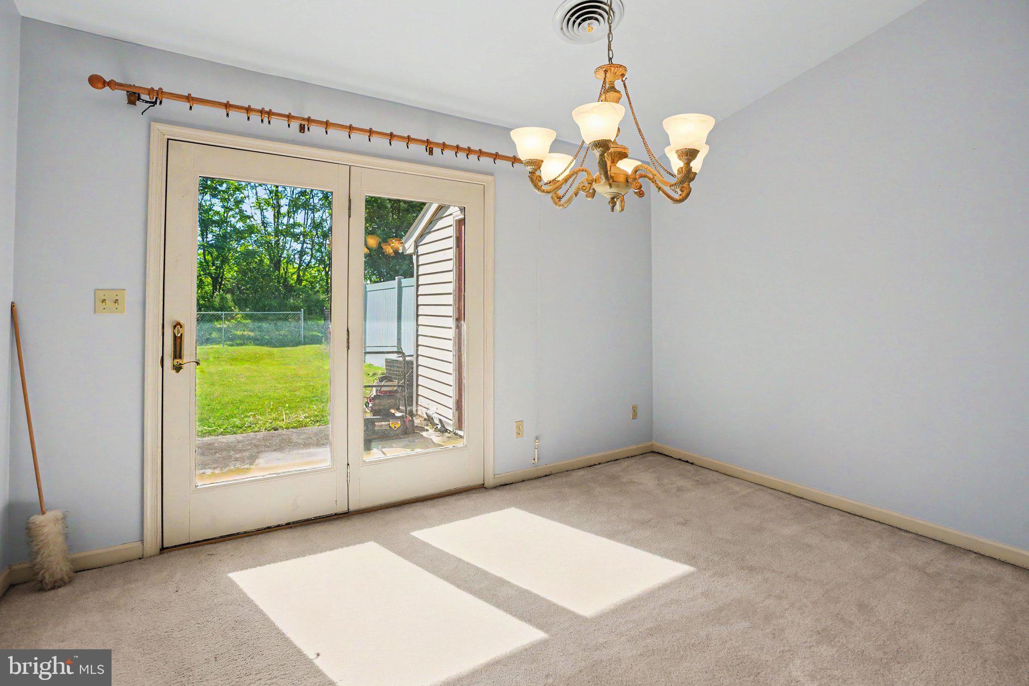MILL CREEK ACRES - Residential