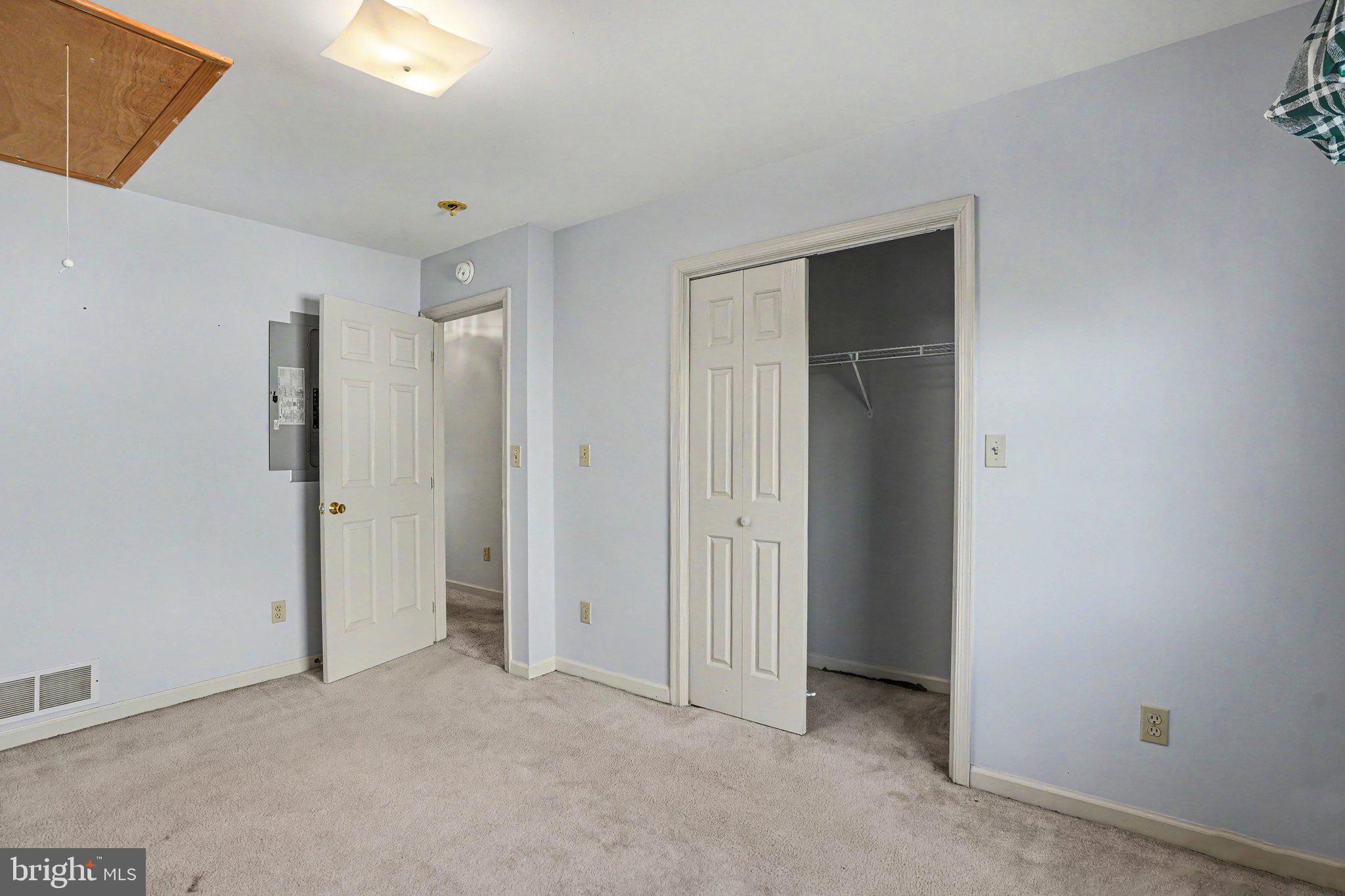 MILL CREEK ACRES - Residential
