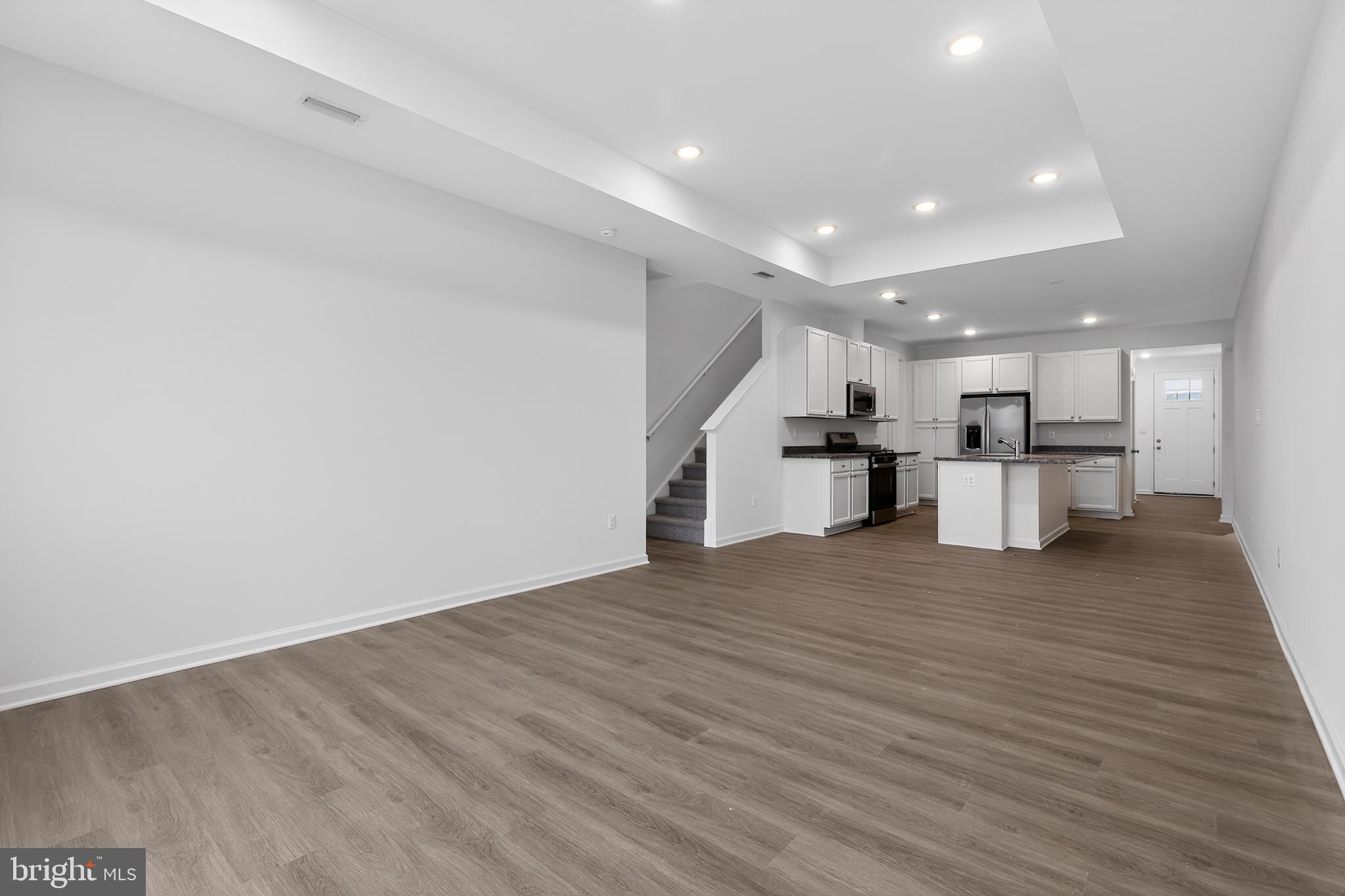 ADMIRAL'S LANDING - Residential