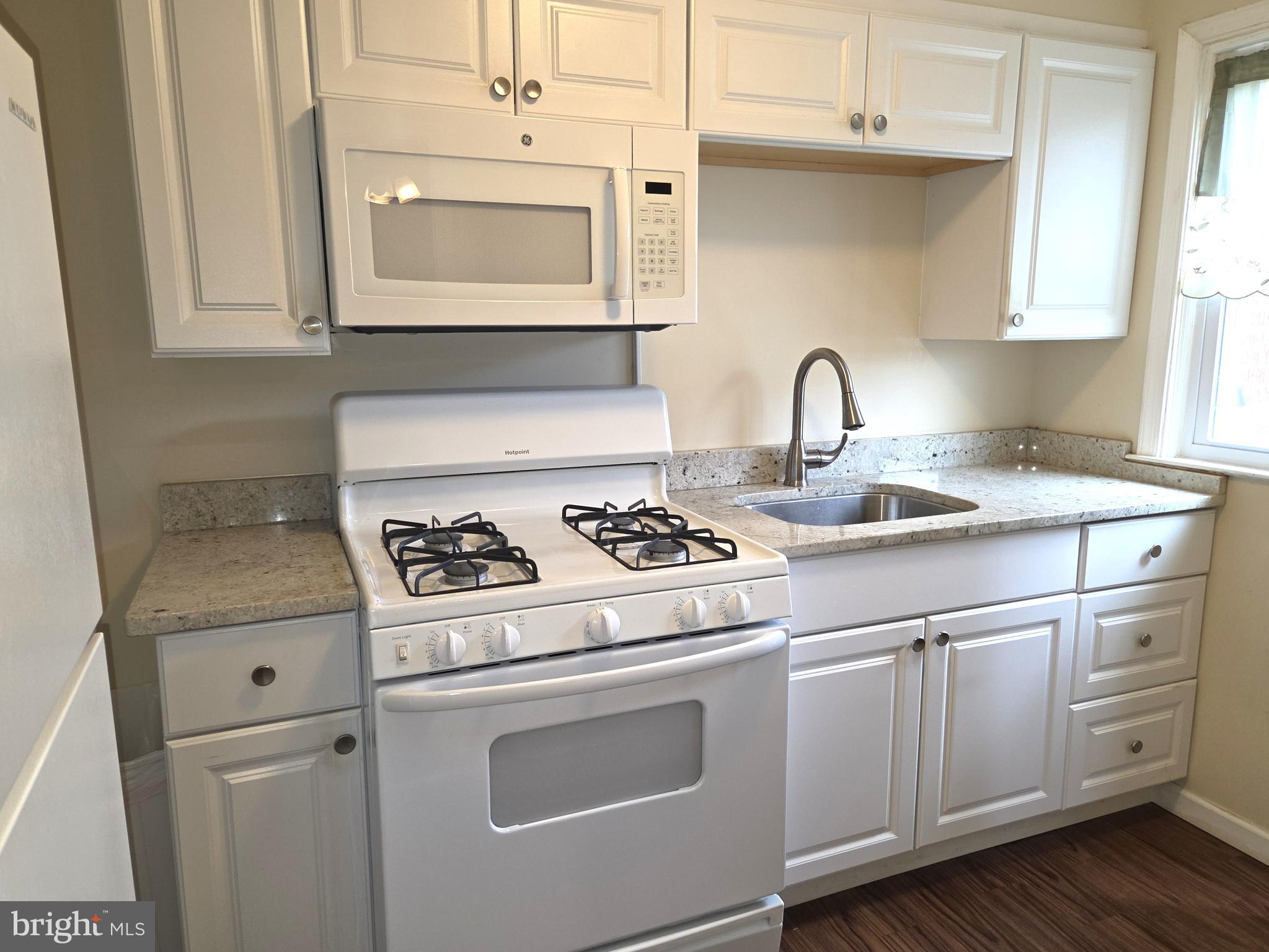PARKSIDE - Residential