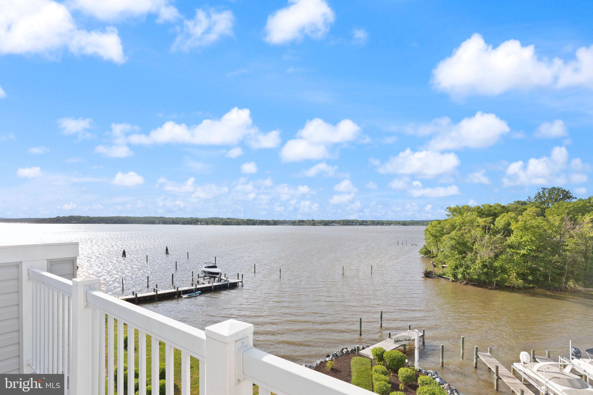 GABLERS SHORE - Residential