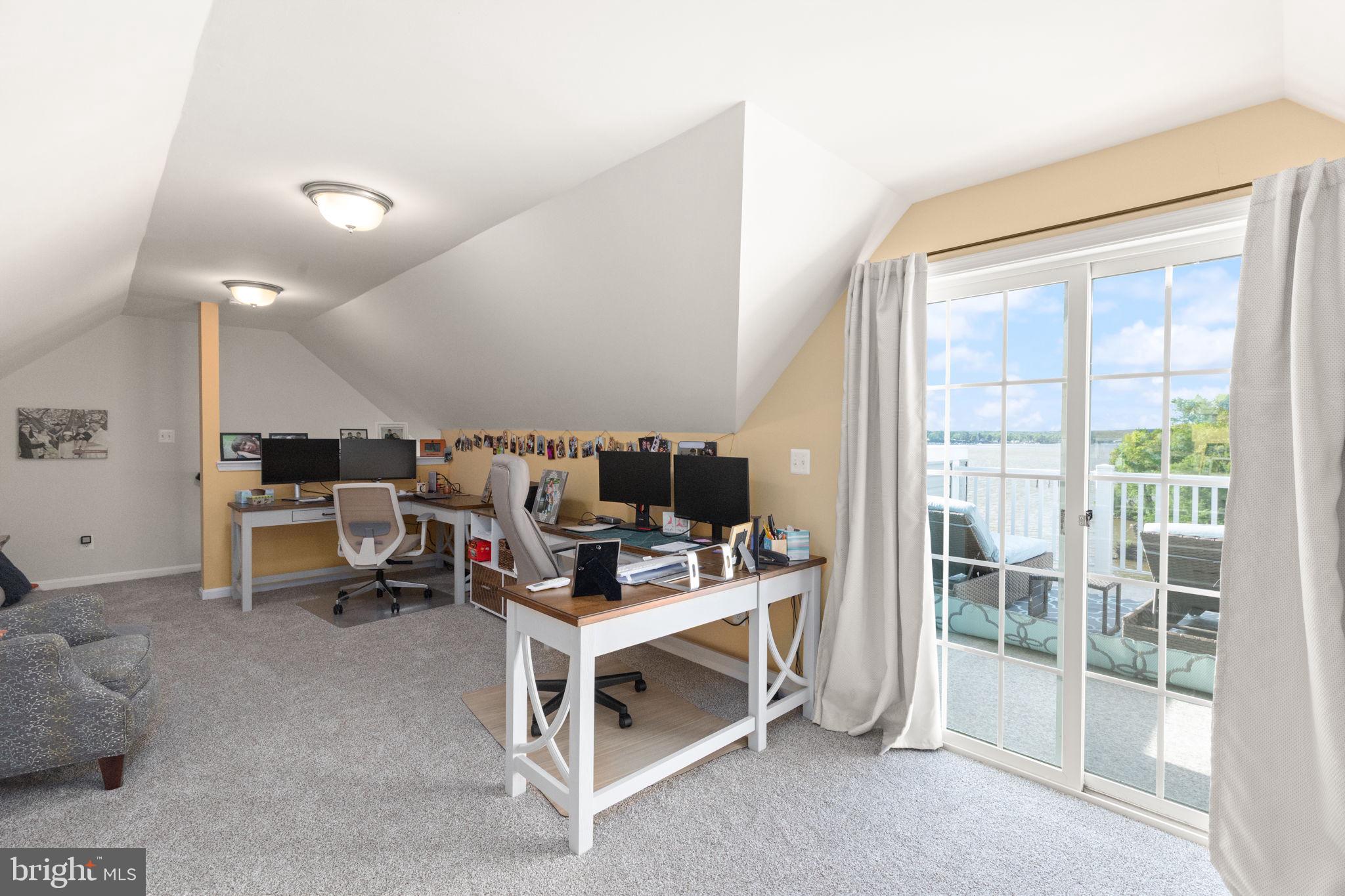 GABLERS SHORE - Residential
