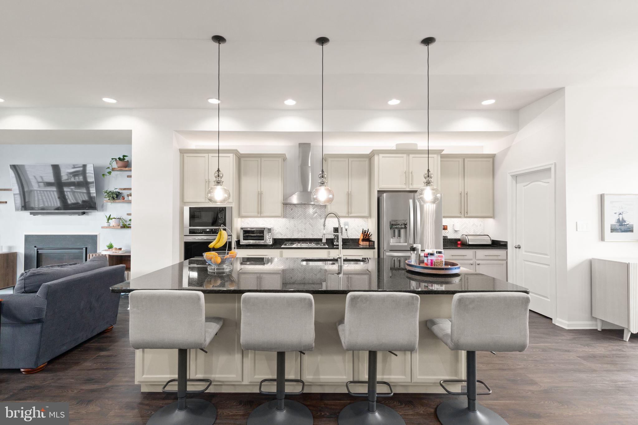 GABLERS SHORE - Residential