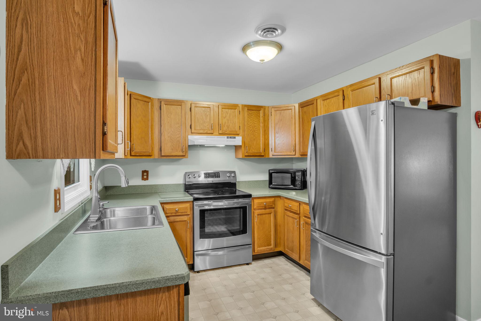 LINDEN AVENUE CONDOMINUMS - Residential
