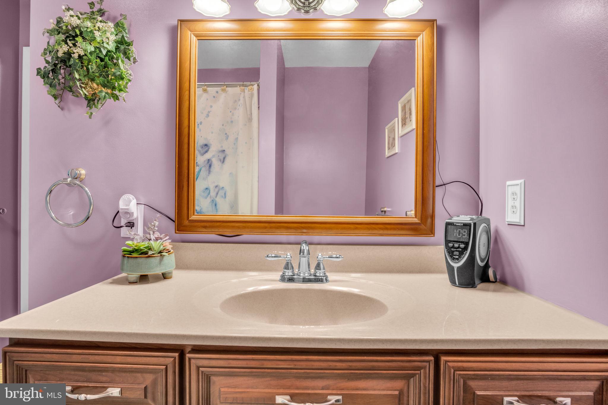 LINDEN AVENUE CONDOMINUMS - Residential