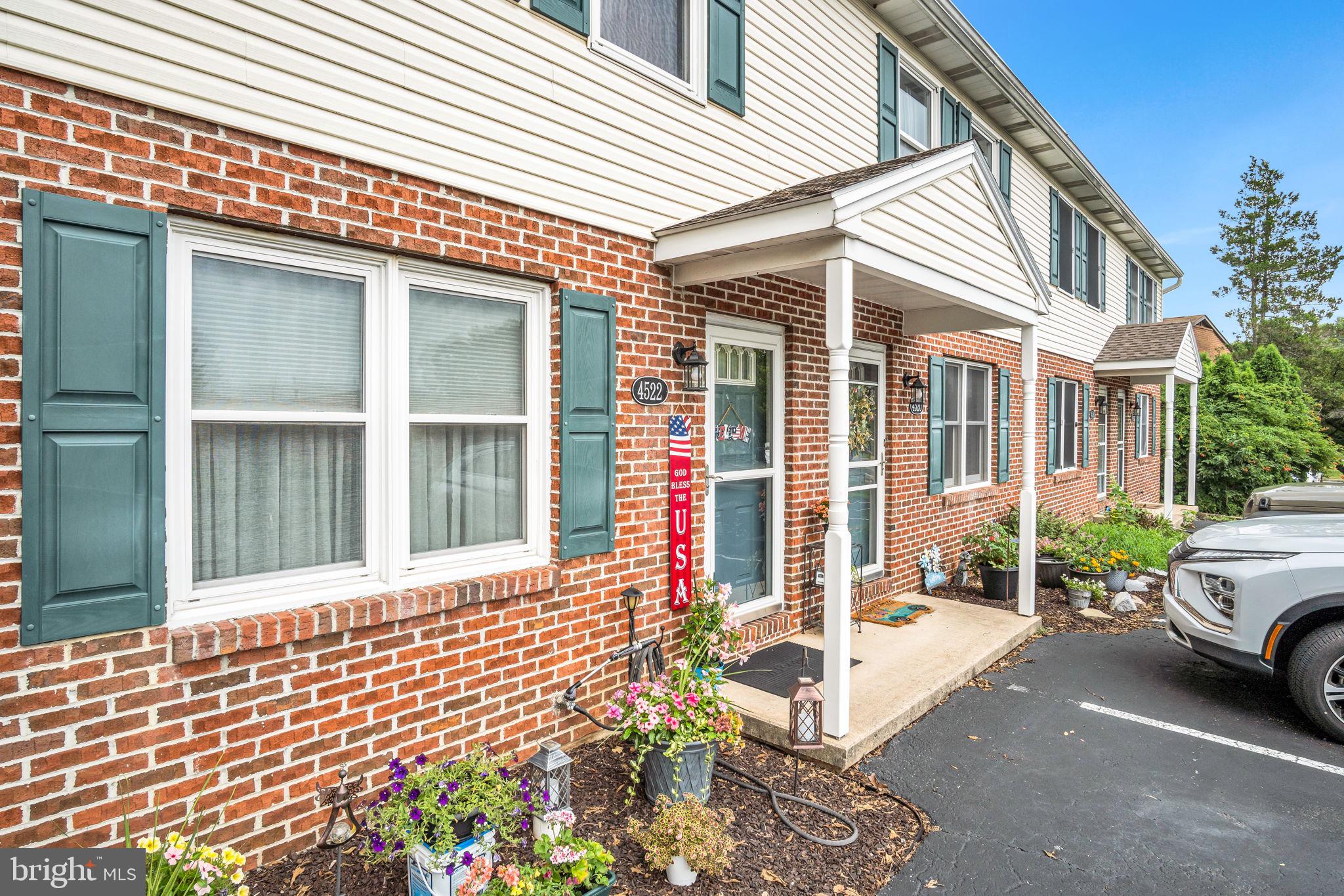 LINDEN AVENUE CONDOMINUMS - Residential