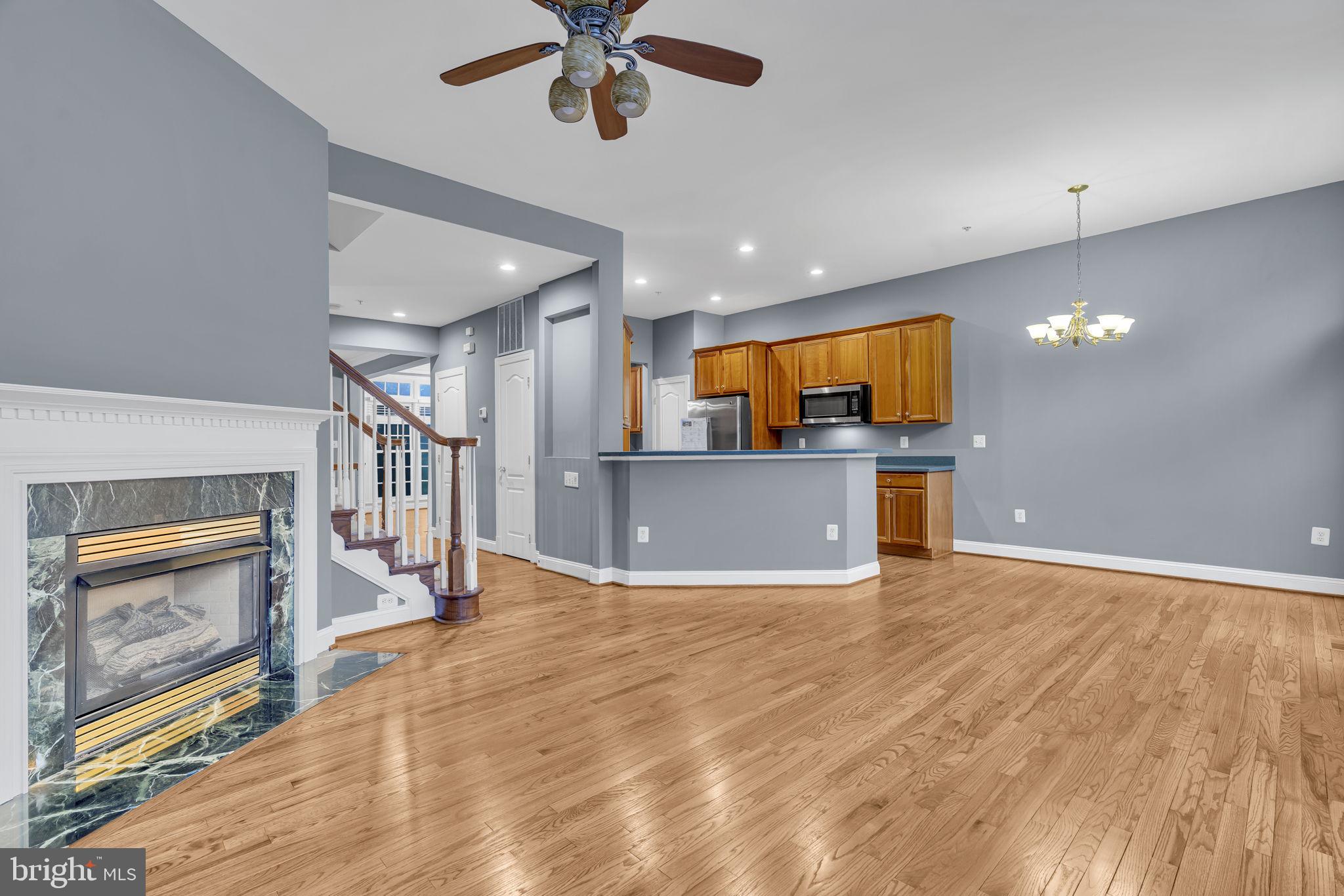 HUNTING RIDGE - Residential