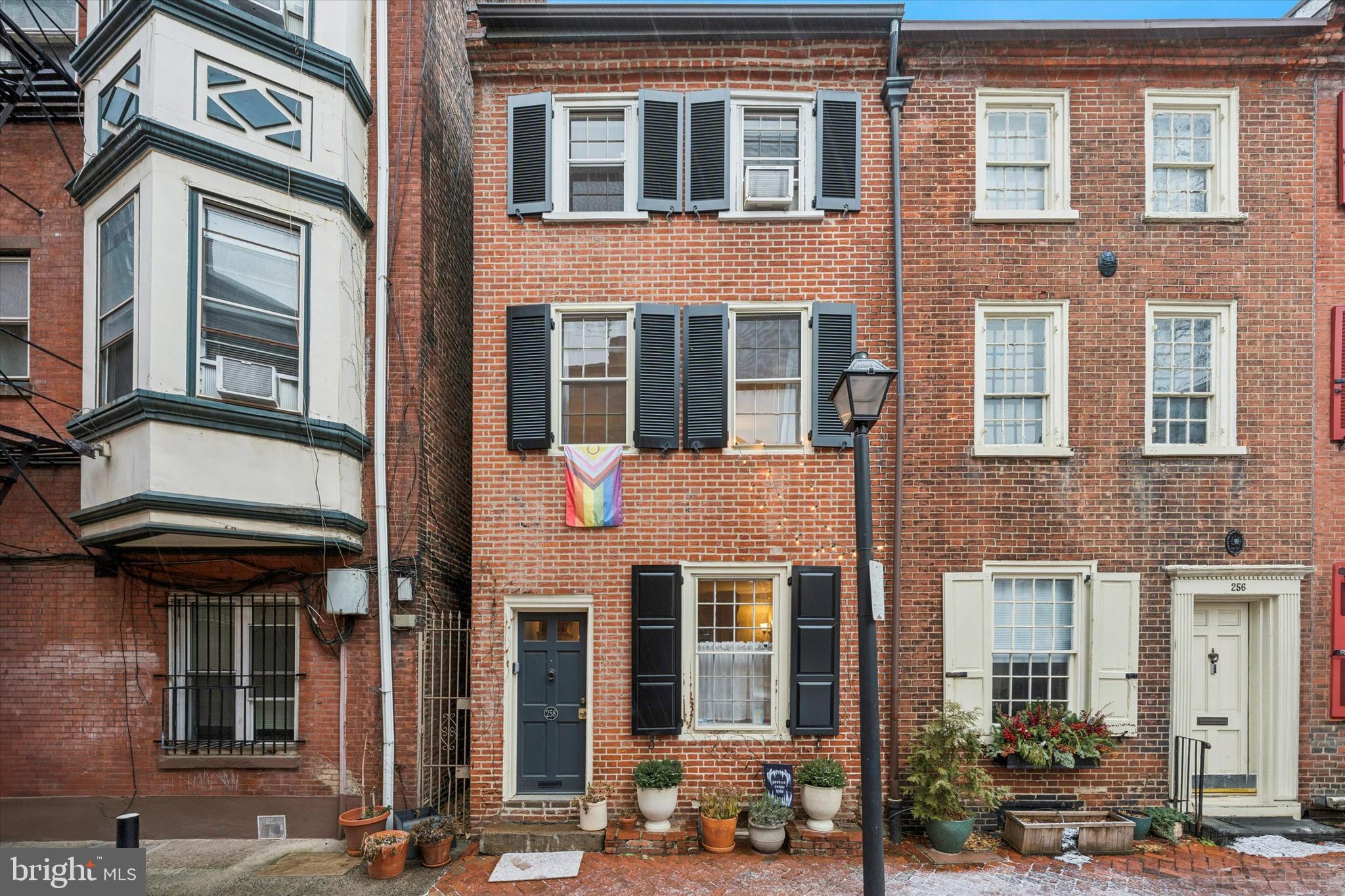 WASHINGTON SQ WEST - Residential