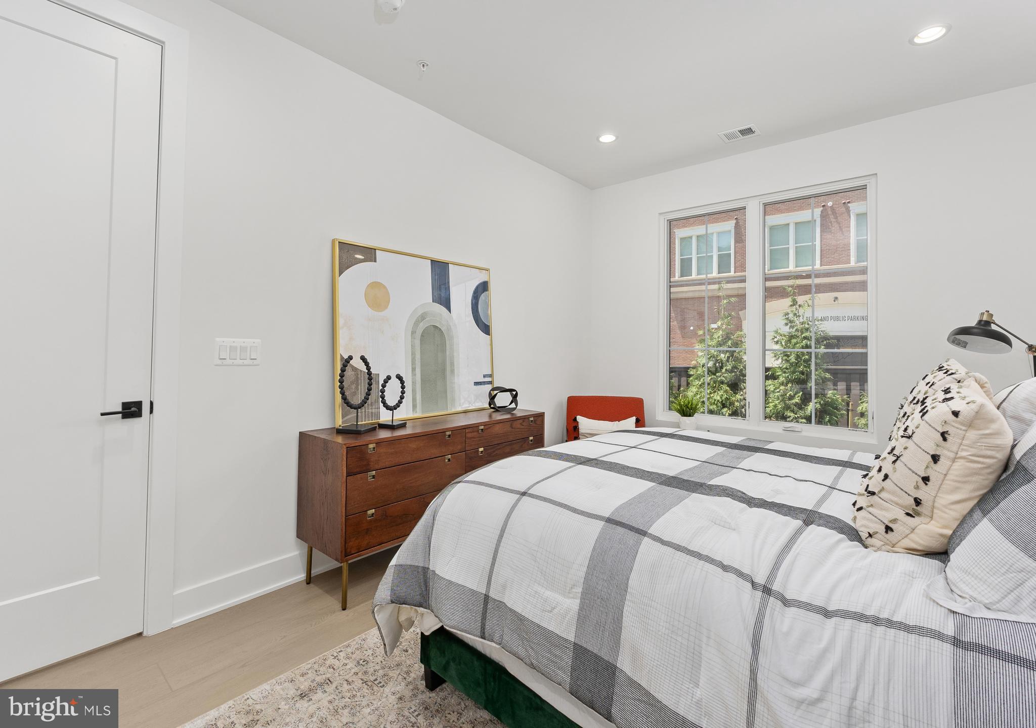 CHEVY CHASE CROSSING - Residential