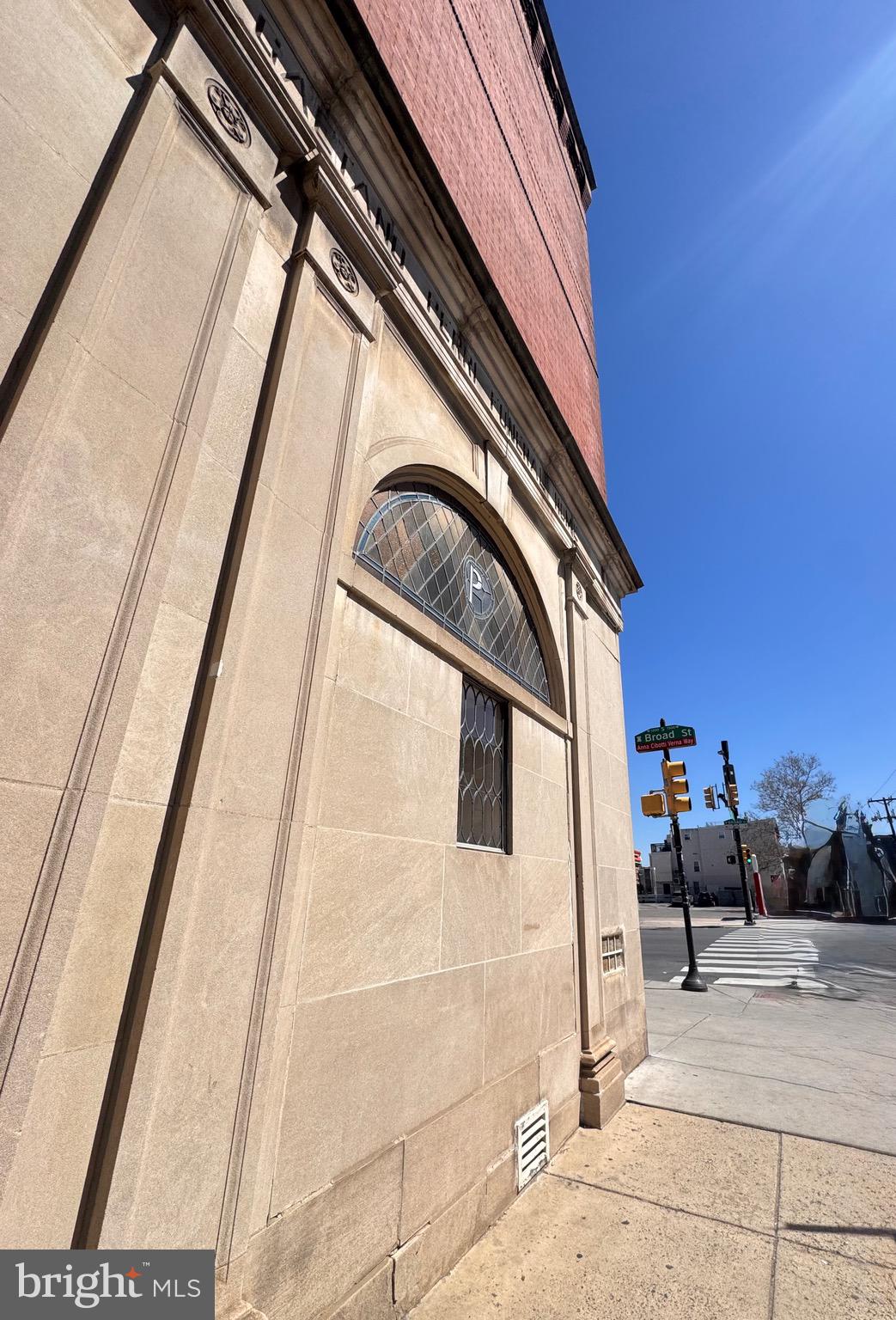 POINT BREEZE - Residential