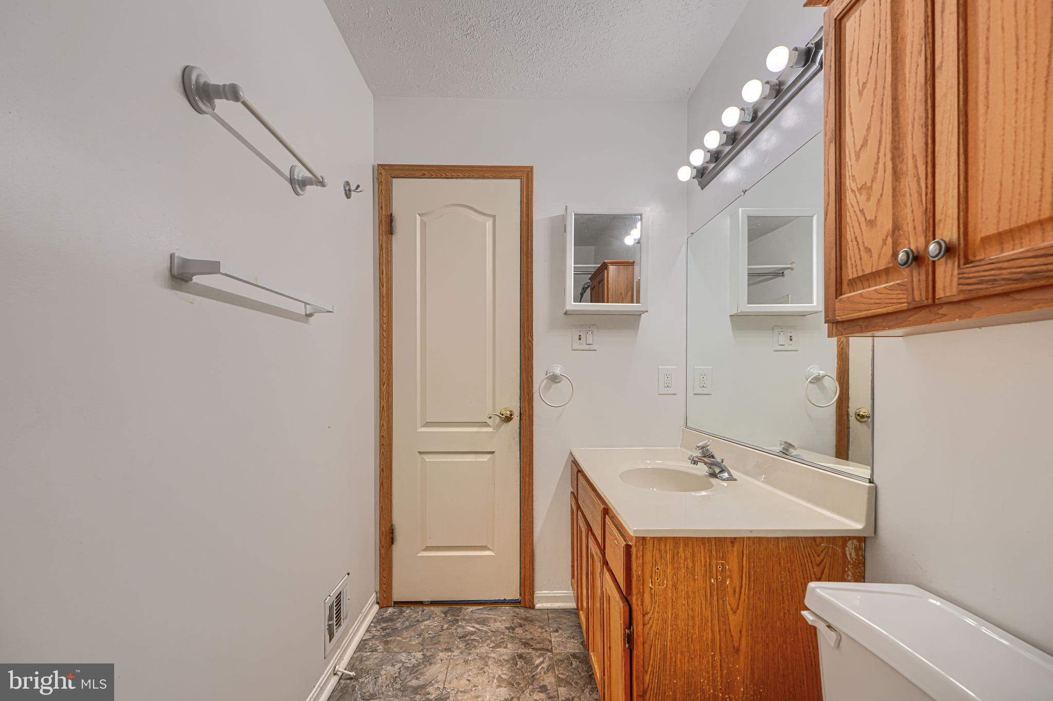 PARKVIEW TRAIL - Residential
