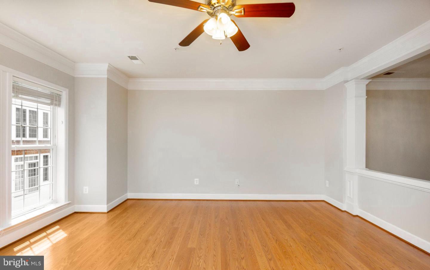 POTOMAC CLUB CONDOMINIUMS - Residential
