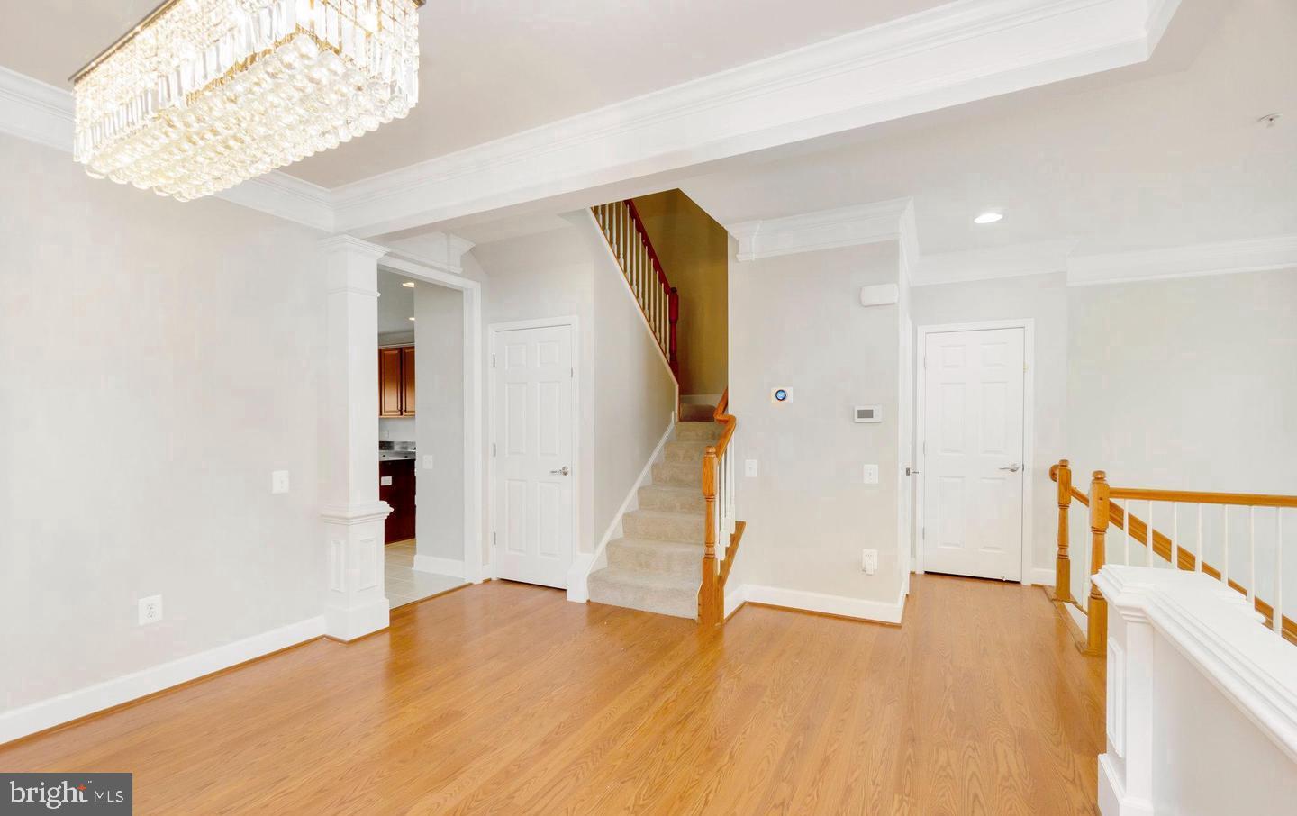 POTOMAC CLUB CONDOMINIUMS - Residential