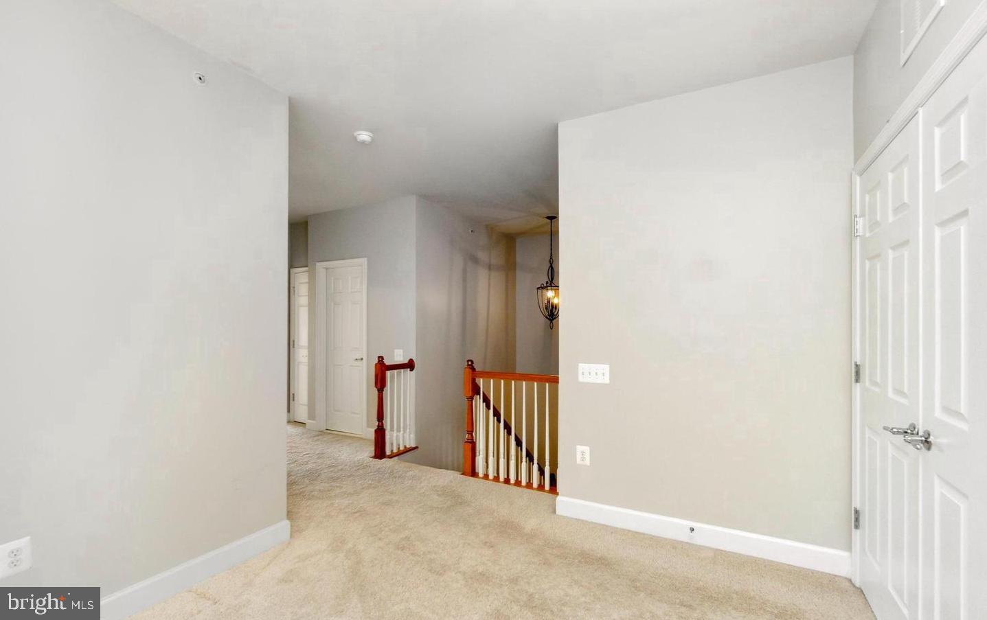 POTOMAC CLUB CONDOMINIUMS - Residential