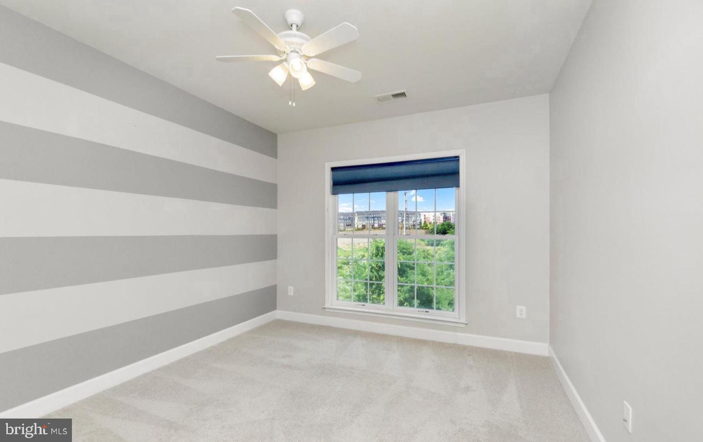 POTOMAC CLUB CONDOMINIUMS - Residential